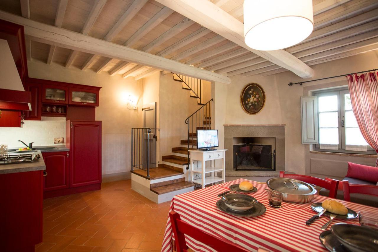 Podere San Pietro Resort กาสติลิออน ฟิบอคคี ภายนอก รูปภาพ