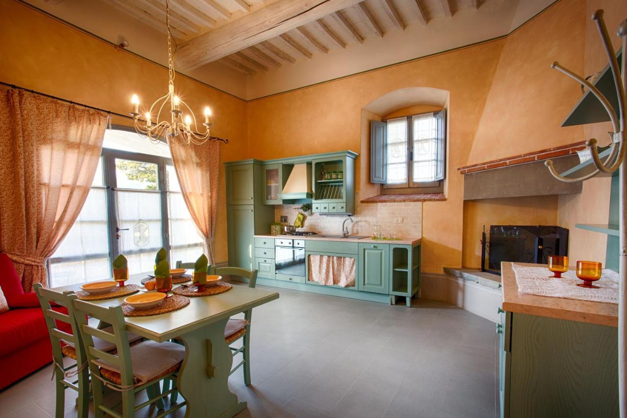 Podere San Pietro Resort กาสติลิออน ฟิบอคคี ภายนอก รูปภาพ
